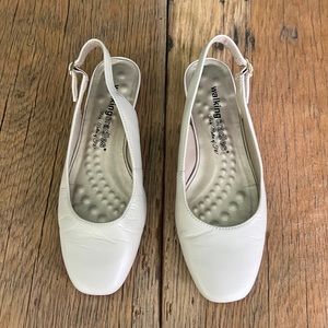 Walking Cradles Sandals size 5.5